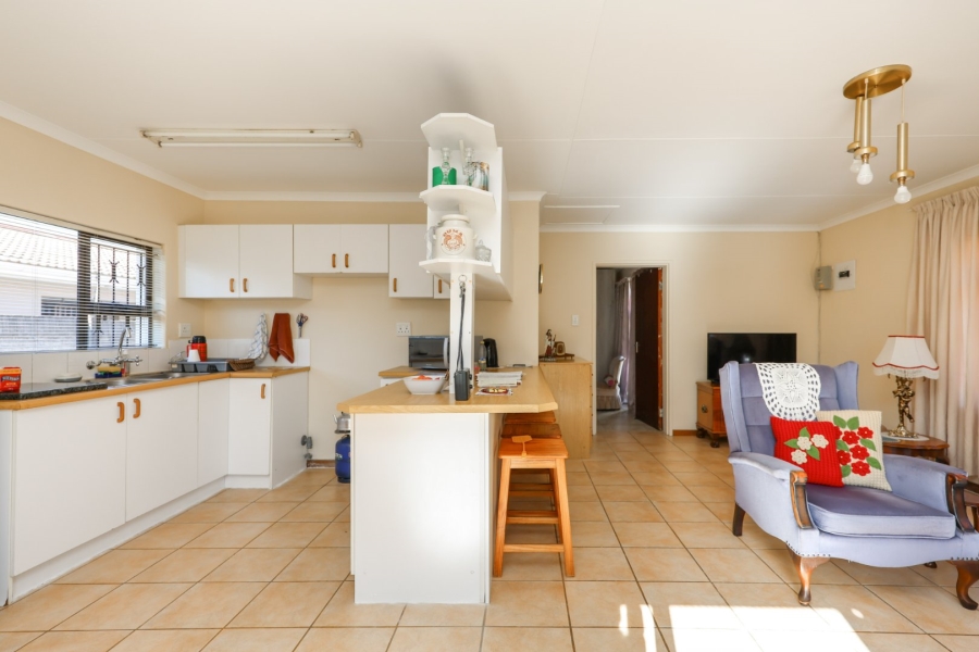 4 Bedroom Property for Sale in Heather Park Western Cape